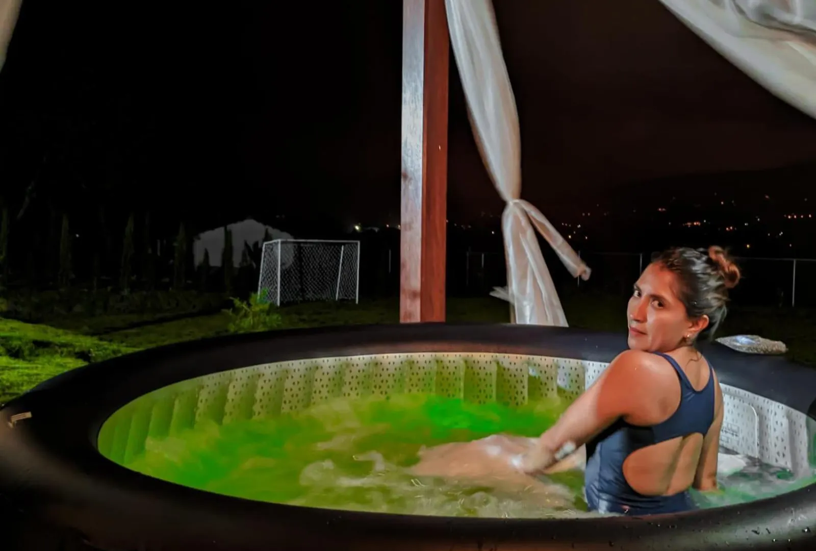 La Cabana De Ciela Con Jacuzzi Latacunga 0*,